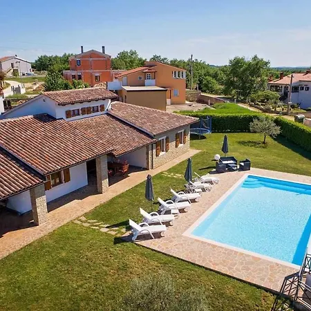 Ciano Hébergement de vacances